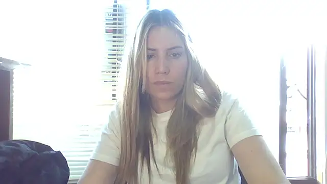 Snapshot of alaanna_new chatting on 10-07-25, 06:42 alaanna new online show from 10-07-25, 06:42