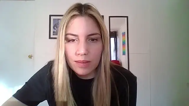 Snapshot of alaanna_new chatting on 09-15-25, 09:15 alaanna new online show from 09-15-25, 09:15