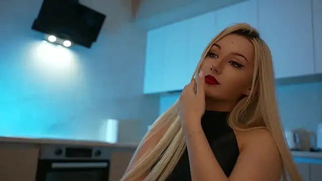 CatchMe1 online show from 12-15-25, 07:20