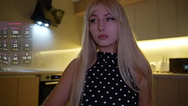 CatchMe1 online show from 11-01-25, 06:46