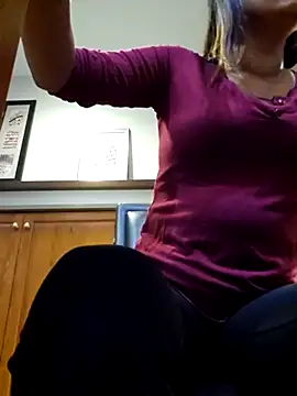 Nikkierosee online show from 02-27-25, 04:24