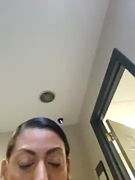 Nikkierosee online show from 03-18-25, 02:18