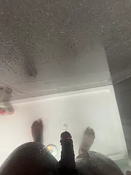 chocolatelongstrokes online show from 04-15-26, 04:22