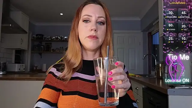 stripmequick online show from 02-05-26, 04:14