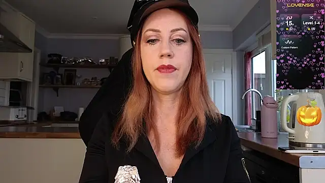 stripmequick online show from 10-31-25, 10:56