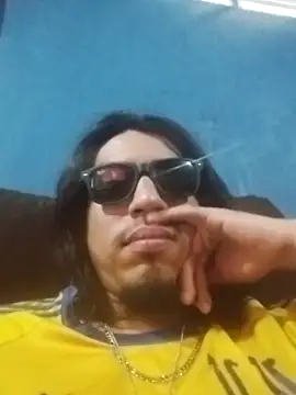 AlexAlejandro13 online show from 04-15-26, 10:32