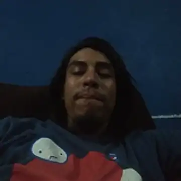 Snapshot of AlexAlejandro13 chatting on 04-28-26, 11:20 AlexAlejandro13 online show from 04-28-26, 11:20