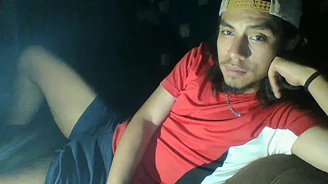 Snapshot of AlexAlejandro13 chatting on 04-30-26, 07:37 AlexAlejandro13 online show from 04-30-26, 07:37