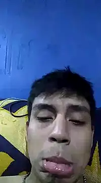Snapshot of AlexAlejandro13 chatting on 12-04-24, 10:46 AlexAlejandro13 online show from 12-04-24, 10:46