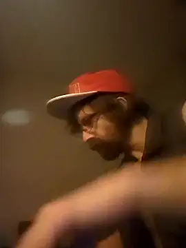 Bottomslut4tops84 online show from 12-17-25, 09:36