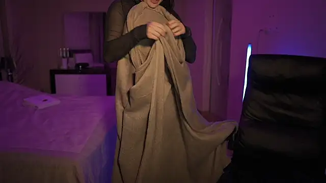 Snapshot of KillyP chatting on 02-12-25, 07:24 KillyP online show from 02-12-25, 07:24