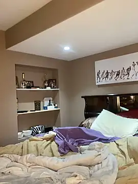 jordanu01 online show from 03-13-25, 09:32