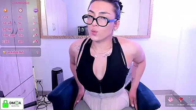EricaVanderhill online show from 06-24-26, 11:24