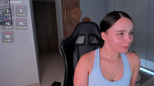 AnnieHallX online show from 11-08-25, 07:06