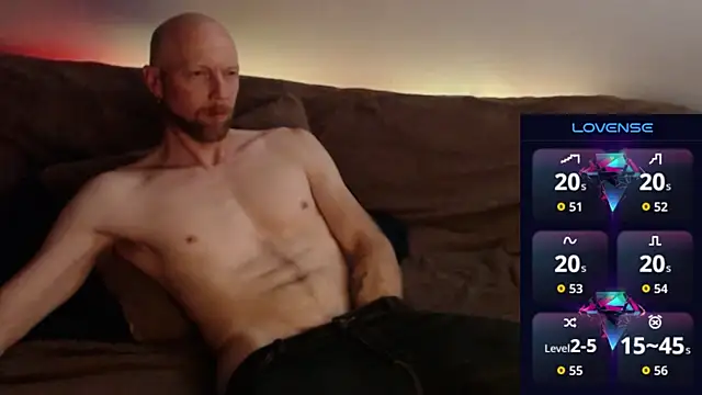 MaxRouger online show from 11-16-25, 01:05