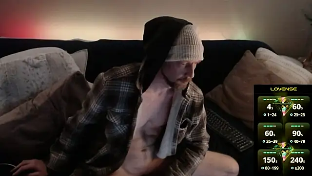 MaxRouger online show from 12-15-25, 08:20