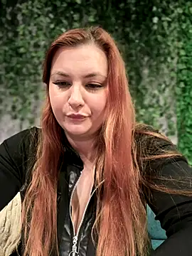 CandyShoopp online show from 11-30-25, 07:36