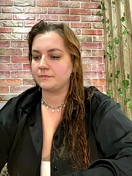 CandyShoopp online show from 10-28-25, 06:18