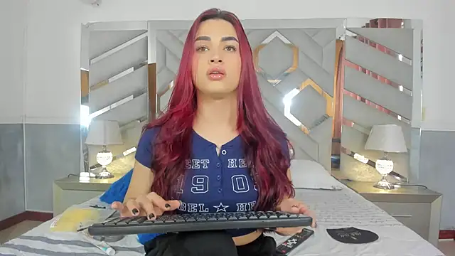 Snapshot of alexandra_fire69x chatting on 02-02-26, 02:49 alexandra fire69x online show from 02-02-26, 02:49