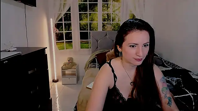 vanessabrown  online show from 07-11-26, 06:41