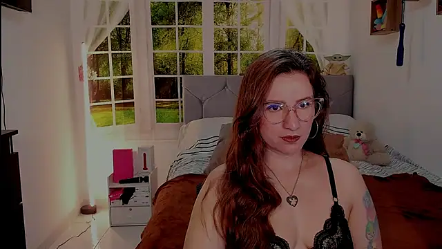 vanessabrown  online show from 06-06-26, 07:19