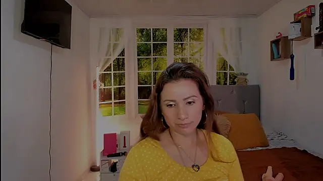 vanessabrown  online show from 05-03-26, 02:53