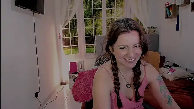 vanessabrown  online show from 05-09-26, 03:26