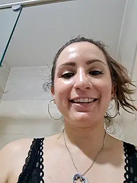 vanessabrown  online show from 06-26-26, 10:48