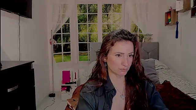 vanessabrown  online show from 06-11-26, 07:33