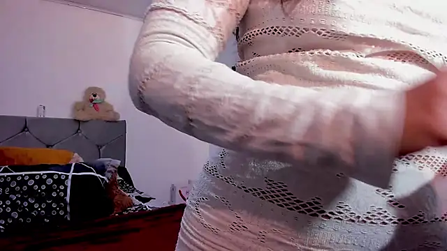 vanessabrown  online show from 10-31-25, 03:08