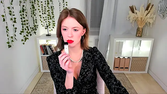 Snapshot of Salme_Sweet chatting on 03-15-25, 09:16 Salme Sweet online show from 03-15-25, 09:16
