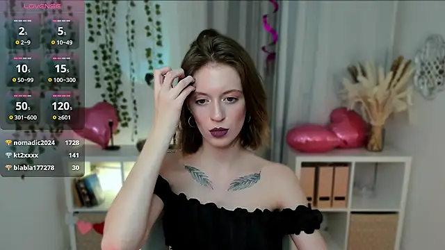 Snapshot of Salme_Sweet chatting on 02-20-25, 12:19 Salme Sweet online show from 02-20-25, 12:19