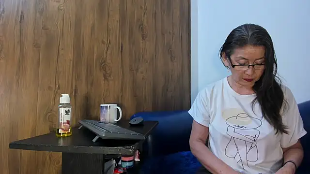 Mature Skinny online show from 12-21-25, 03:30