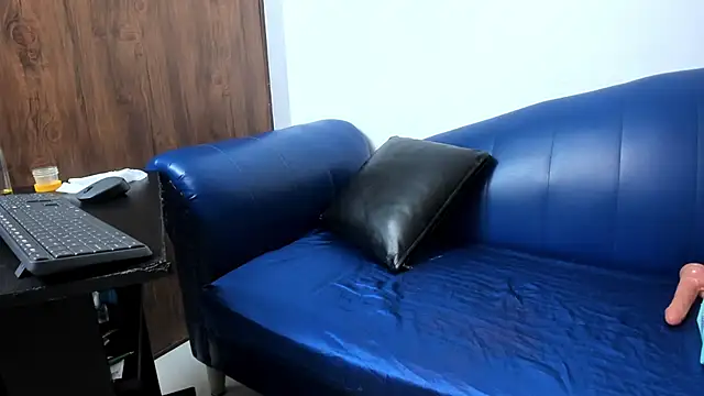 Mature Skinny online show from 11-19-25, 06:24