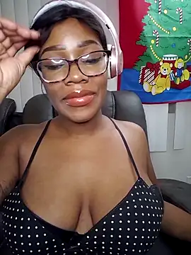 Snapshot of lollycoco chatting on 12-22-25, 06:57 lollycoco online show from 12-22-25, 06:57