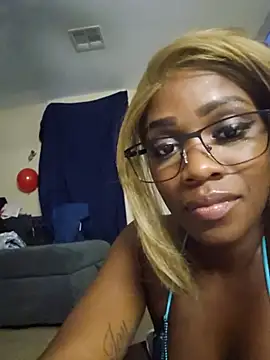 Snapshot of lollycoco chatting on 08-02-26, 01:42 lollycoco online show from 08-02-26, 01:42