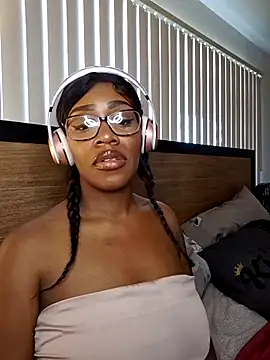 Snapshot of lollycoco chatting on 12-03-25, 08:30 lollycoco online show from 12-03-25, 08:30