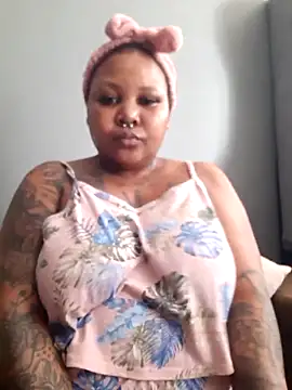 PearlSexxy69 online show from 10-04-25, 08:27