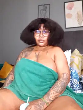 PearlSexxy69 online show from 10-13-25, 09:22