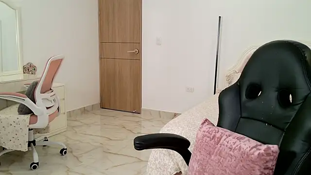Sensualtease online show from 06-17-26, 09:03