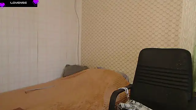 Janiffer MiMi online show from 03-27-26, 02:18