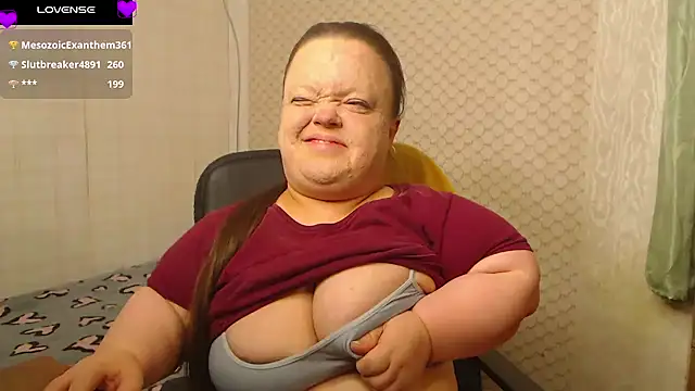 Janiffer MiMi online show from 04-12-26, 03:10