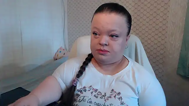 Janiffer MiMi online show from 05-25-26, 03:55