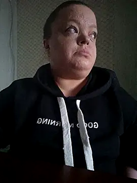 Janiffer MiMi online show from 02-08-26, 11:41