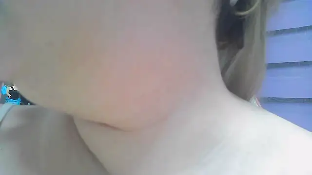 Snapshot of PinkPudding chatting on 04-02-26, 01:07 PinkPudding online show from 04-02-26, 01:07