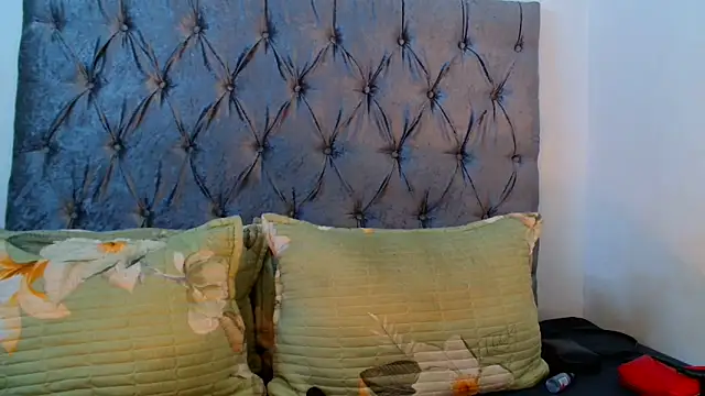 Snapshot of AvaOcean chatting on 02-20-25, 06:46 AvaOcean online show from 02-20-25, 06:46