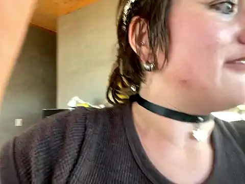 1-800-FUCKYOU online show from 11-10-25, 10:48