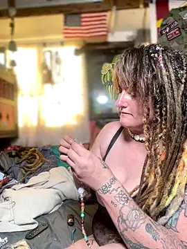 1-800-FUCKYOU online show from 11-03-25, 12:05