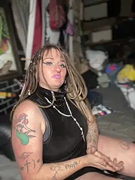 1-800-FUCKYOU online show from 11-15-25, 07:12