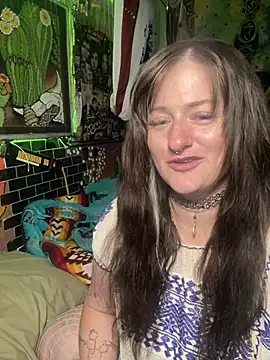 Snapshot of 1-800-FUCKYOU chatting on 04-10-26, 02:07 1-800-FUCKYOU online show from 04-10-26, 02:07